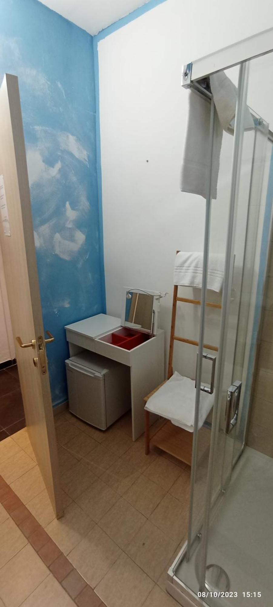 Double Room Private Bathroom